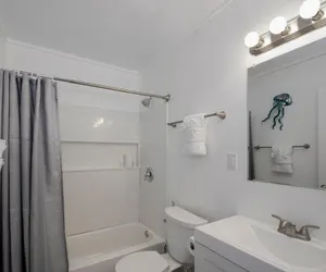 Photo 2 - Aqua Oasis