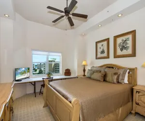 Photo 2 - Waterside Penthouse #3h1