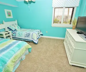 Photo 3 - Tradewinds 503