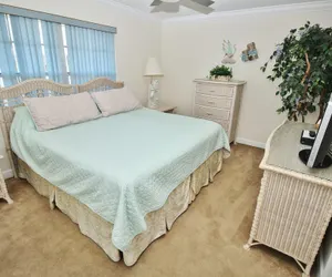 Photo 3 - Colony Beach Club 225
