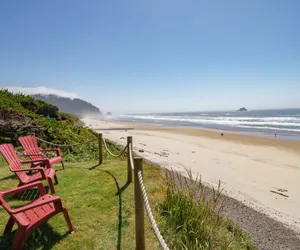 Photo 3 - The Pilot House by Avantstay Stunning Home Right On Arch Cape Beach