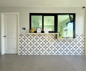 Photo 3 - Royale Inn Motel