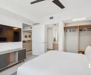 Photo 3 - Stylish Apartments with Partial Ocean Views in Downtown