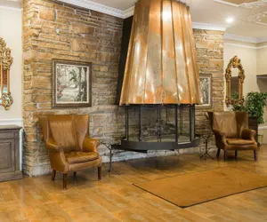 Photo 4 - St. Lawrence Hotel