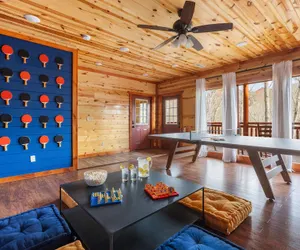 Photo 2 - Boulder Ridge Cabin Indoor Pool Home Theater and Games Newly Redesigned