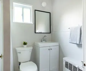 Photo 3 - Stylish Downtown Detroit Apartment for 2 With Wifi