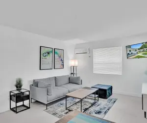 Photo 2 - Modern Hallandale Apt w/ Backyard Near Beach