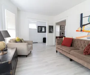 Photo 5 - Family-friendly 4BR Detroit Home: Wifi & Parking