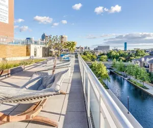 Photo 2 - Canal Walk District Apartments by Barsala