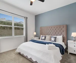 Photo 2 - Condo 2bed 2bath Next to Disney w Free Water Park