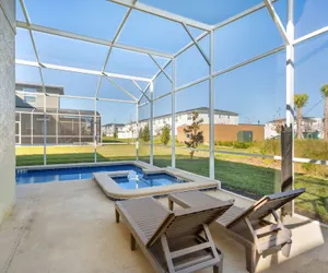 Photo 4 - Chic 5bed Home With Themed Rooms