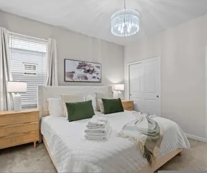Photo 2 - Chic 7bed With Private Pool Theme Bedrooms