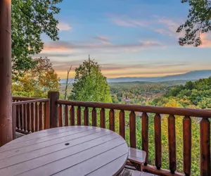 Photo 4 - 56-guest Retreat Panoramic Views, Hot Tubs, Game Room & Theater Seasonal Outdoor Pool Near Dollywood, Gatlinburg