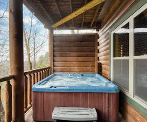 Photo 2 - 56-guest Retreat Panoramic Views, Hot Tubs, Game Room & Theater Seasonal Outdoor Pool Near Dollywood, Gatlinburg