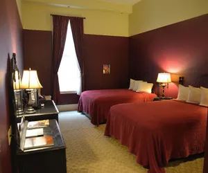 Photo 5 - Historic Plaza Hotel