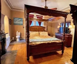Photo 4 - Upjohn House Inn