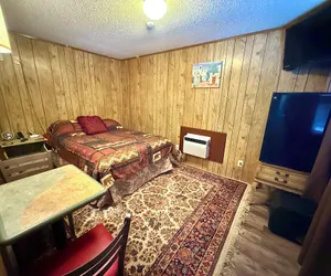 Photo 3 - Short Branch Motel