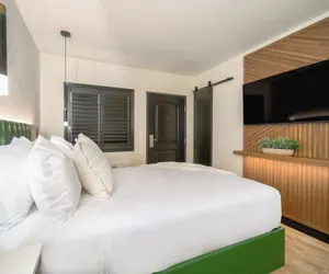 Photo 3 - LYFE INN & SUITES by AGA- North Hollywood Universal Studios