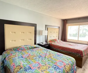 Photo 5 - BlissPoint Inn FKA Motel 6t7