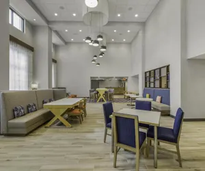Photo 4 - Hampton Inn & Suites By Hilton Decatur