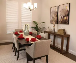 Photo 5 - Spacious Home w Putting Green -for Extended Stays