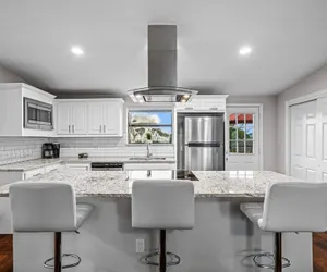 Photo 4 - Spacious House-single Level Near Lake Huge Parking