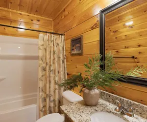 Photo 4 - 12bdr w/ Game Room, Hot Tub, Movie Theater, Deck Views A View for All Seasons