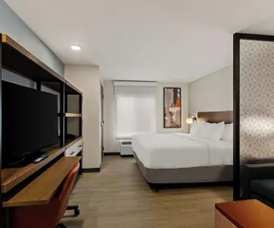 Photo 2 - Everhome Suites El Paso Airport Near Fort Bliss