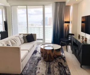 Photo 4 - 5-star Condo at The W Residences 1BR by Oneluxstay