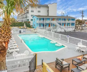 Photo 2 - Boardwalk Inn