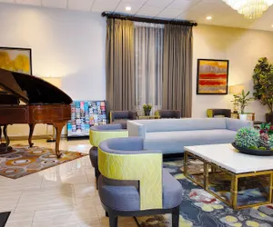 Photo 3 - Alhambra Hotel