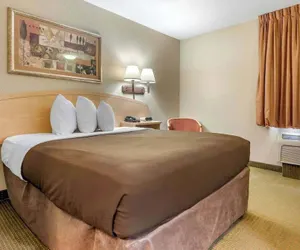 Photo 3 - Birch Hill Suites South Bend