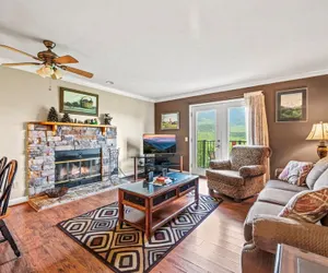 Photo 5 - Sleeps 6 Full Kitchen Indoor Pool Mountains Views