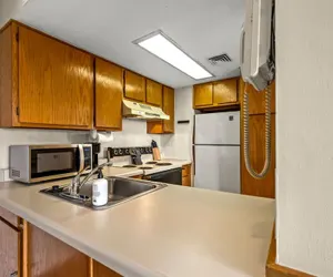 Photo 4 - Sleeps 4 Private Balcony w Views Heated Pool