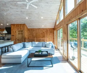 Photo 3 - Pet-friendly Hot Tub Soaker Tub Grill Full Kitchen