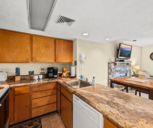 Photo 2 - Sleeps 6 Indoor Pool Hot Tub Mountain Views