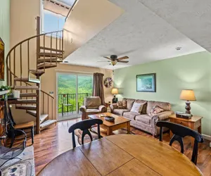 Photo 5 - Sleeps 8 Pool Playground Mountain Views Hot Tub