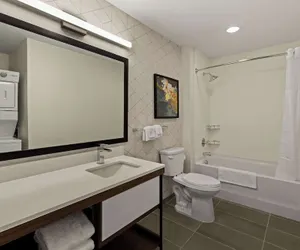 Photo 5 - Everhome Suites Waco