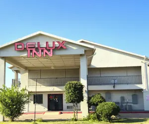 Photo 2 - Deluxe Inn Motel By Oyo Grand Prairie Interstate 30