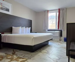 Photo 2 - Ramada By Wyndham Brooklyn Empire Blvd