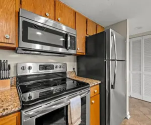 Photo 4 - Full Kitchen Hot Tub Indoor Pool Sleeps 6