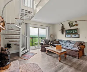 Photo 4 - Mountain Views Sleeps 6 Heated Pool Hot Tub