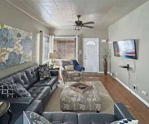 Photo 2 - Home Away From Home 1 Bedroom Home