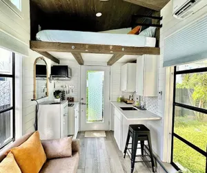 Photo 2 - Tiny House Near Miami Design District