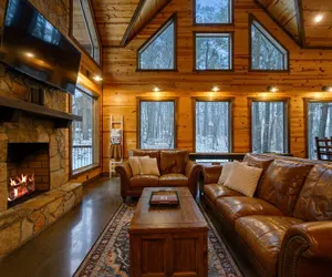 Photo 2 - Cabin Vibe - Bunkroom - 3 King - Firepit - Shuffleboard
