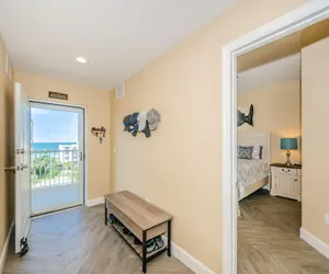Photo 3 - Dolphin Key 504 - Premier