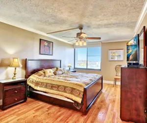 Photo 3 - St. Pete Beach Yacht and Tennis Club 404