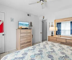 Photo 4 - Colony Beach Club 139