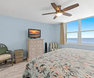Photo 4 - Coronado Towers 703