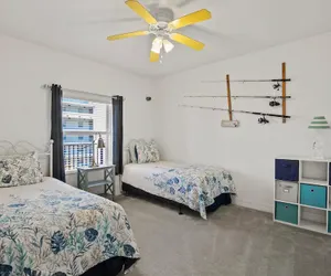 Photo 5 - Oceanwalk 12-404